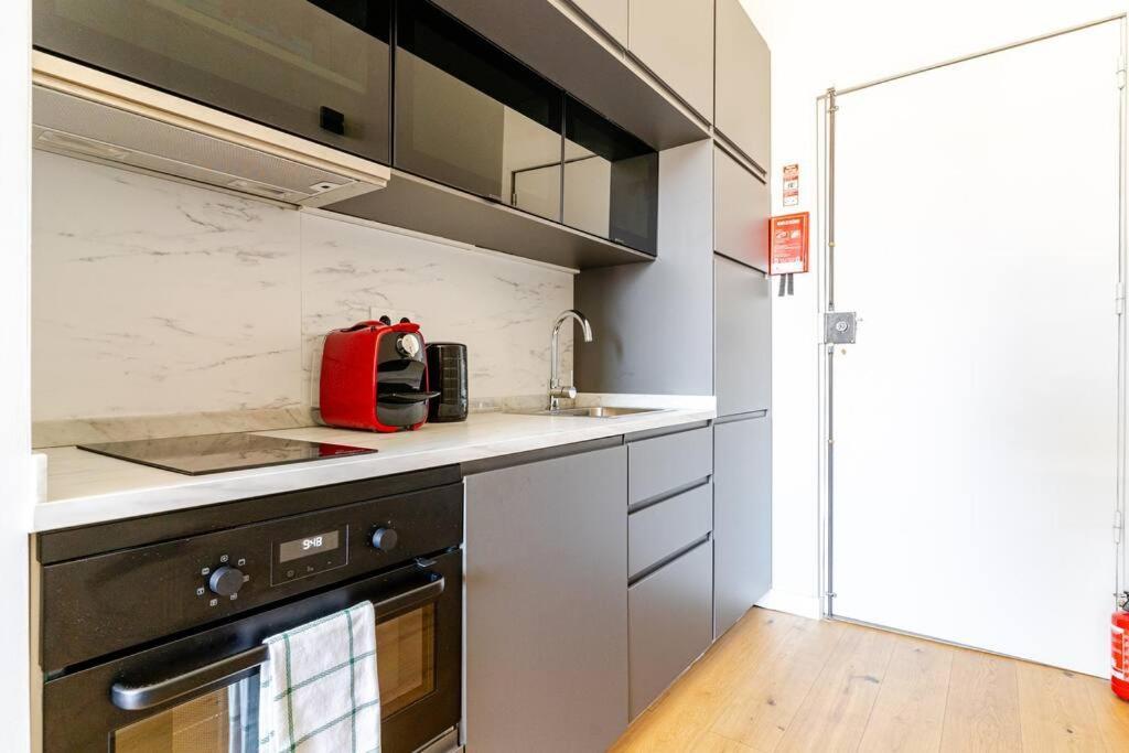 Modern Downtown Studio Порту Екстер'єр фото